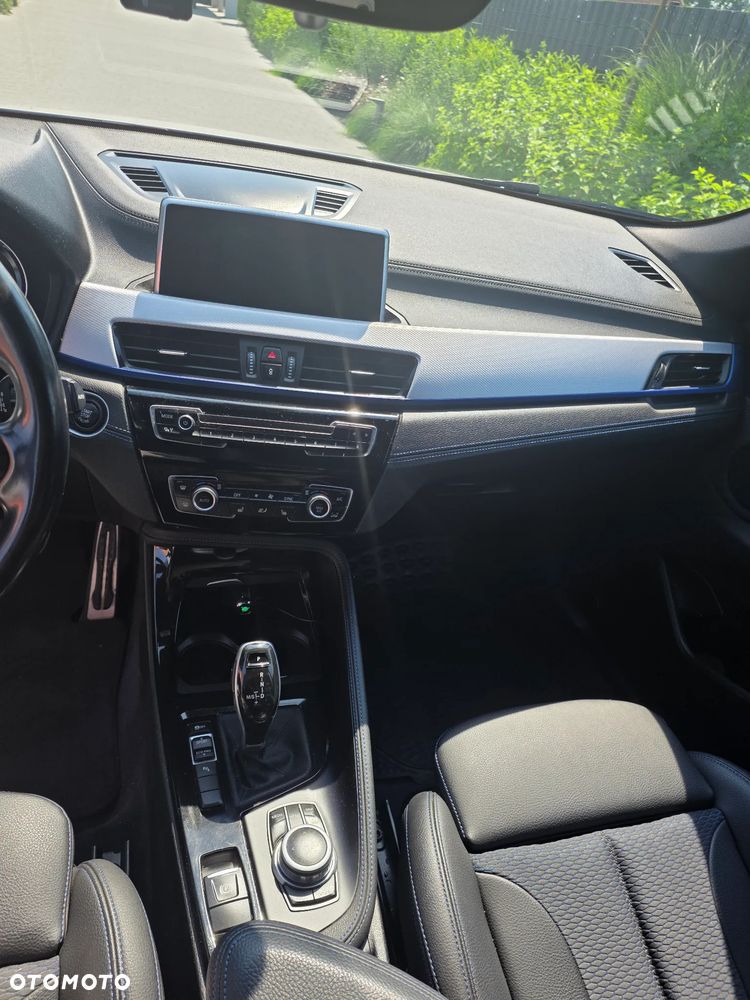 BMW X2 sDrive18d - 11
