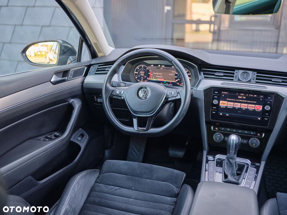 Volkswagen Passat 2.0 TDI SCR Highline DSG - 14