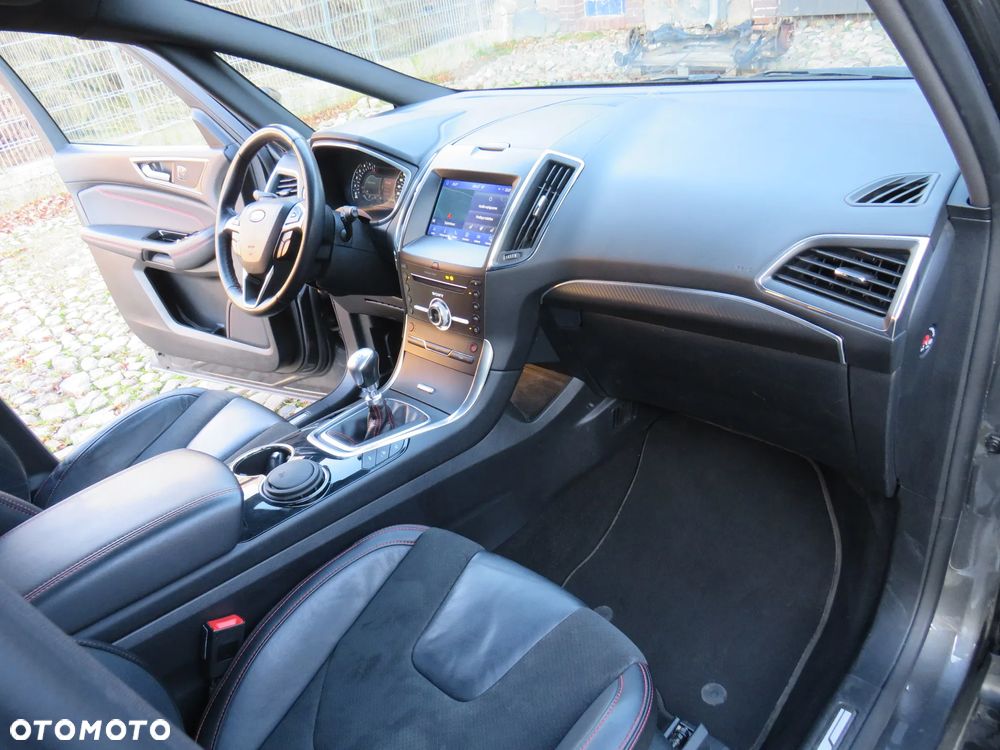 Ford S-Max 2.0 EcoBlue ST-Line - 29