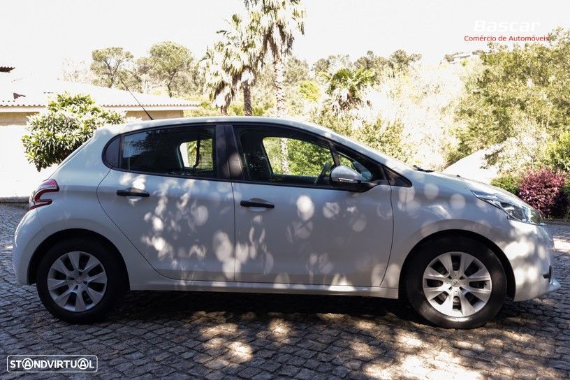 Peugeot 208 1.4 HDi Active - 8