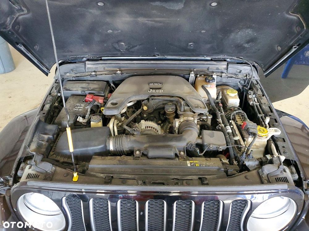 Jeep Wrangler 3.6 Unlim Sahara EU6 - 10