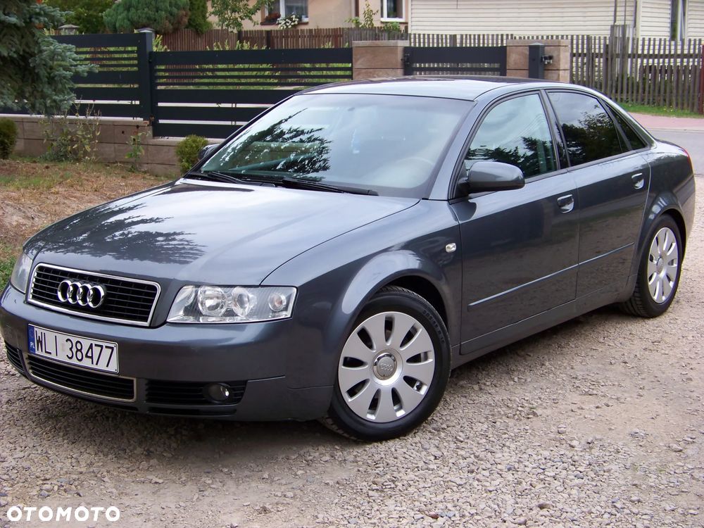 Audi A4 Limousine