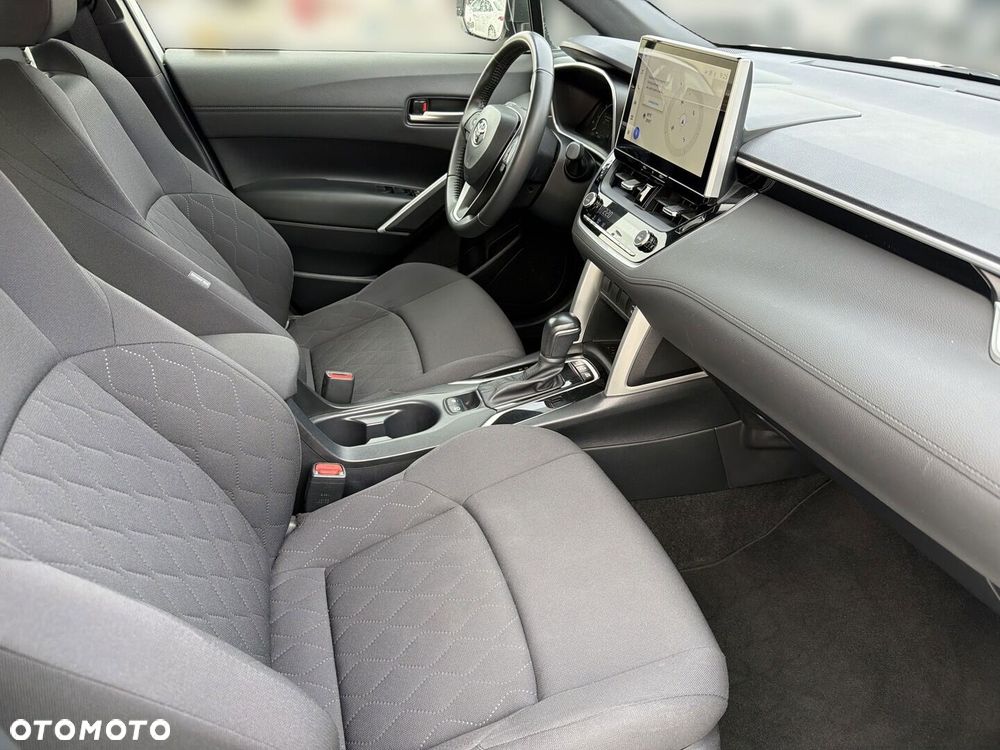 Toyota Corolla Cross - 10