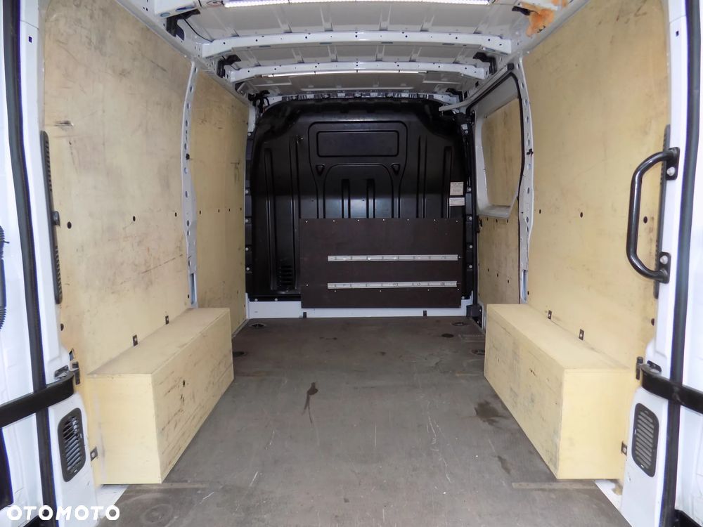 Renault Master - 18
