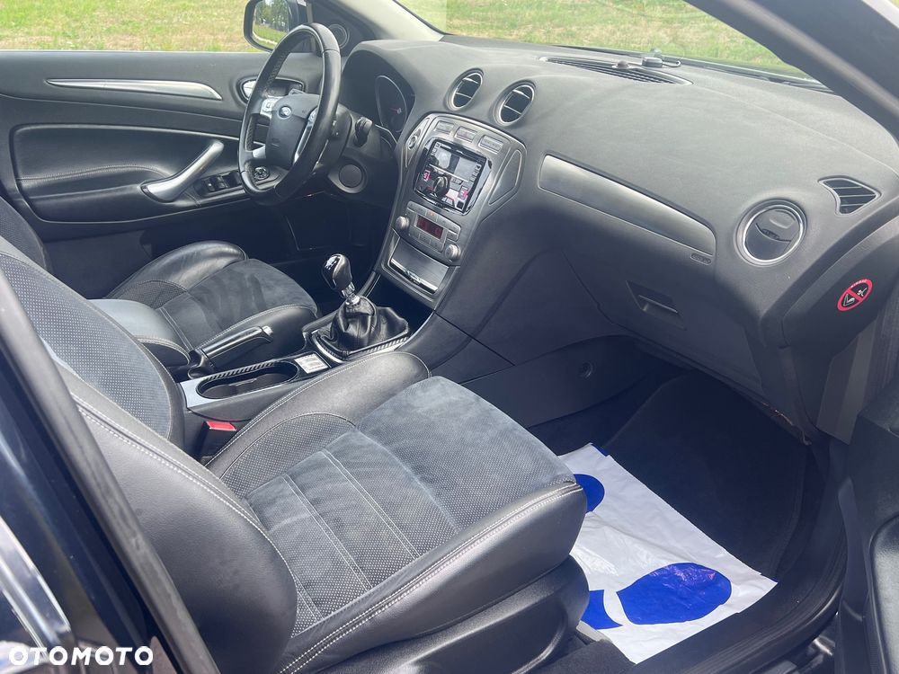 Ford Mondeo 2.0 TDCi Titanium - 28