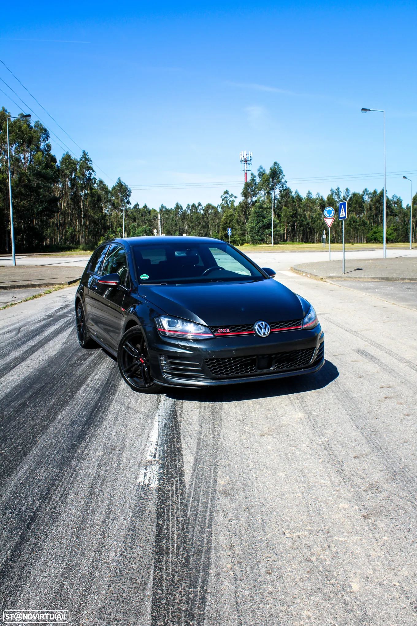 VW Golf 2.0 TSi GTi DSG Performance - 1