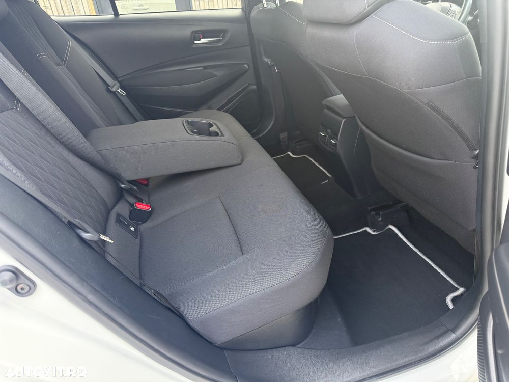 Toyota Corolla 1.8 HSD Dynamic - 19