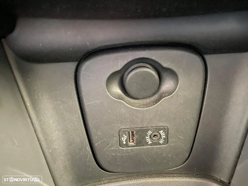 MINI 5 Portas One D - 21