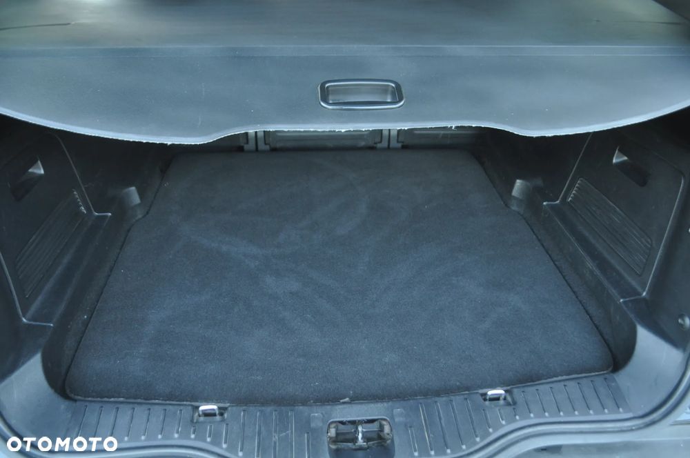 Ford S-Max 2.0 Titanium - 40
