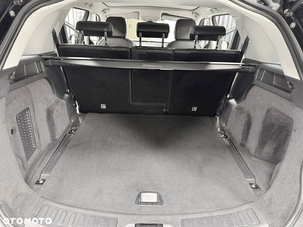 Land Rover Discovery Sport 2.0 TD4 HSE Luxury - 40