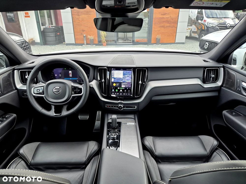 Volvo XC 60 T8 AWD Recharge Plus Dark - 16