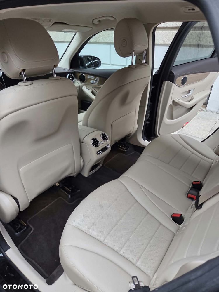 Mercedes-Benz GLC - 8
