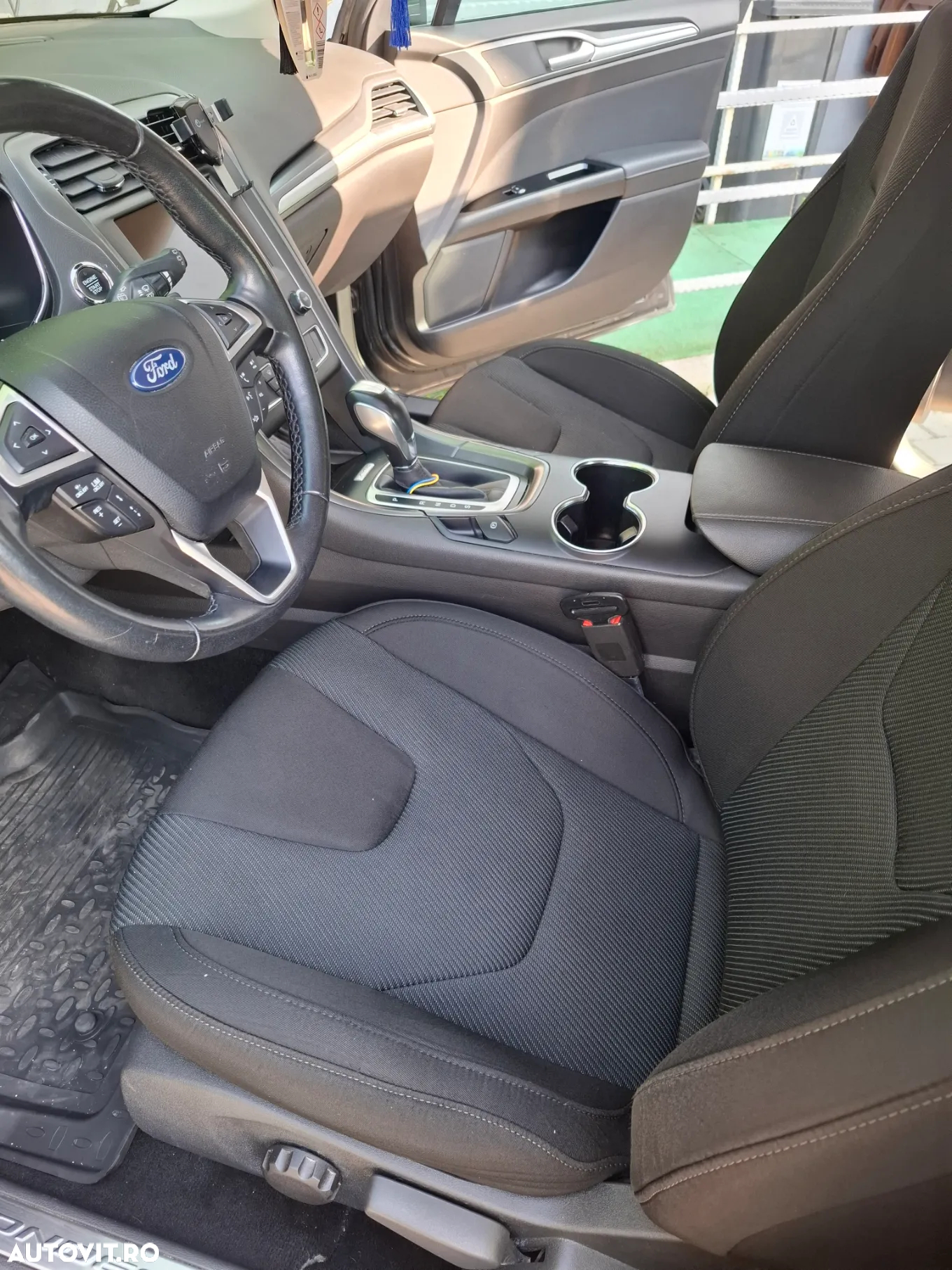 Ford Mondeo 2.0 TDCi Powershift Titanium - 14