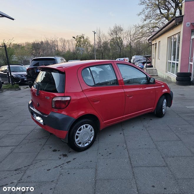 Toyota Yaris 1.0 Terra - 3