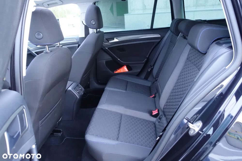 Volkswagen Golf VII 1.5 TSI BMT Evo Highline DSG - 17