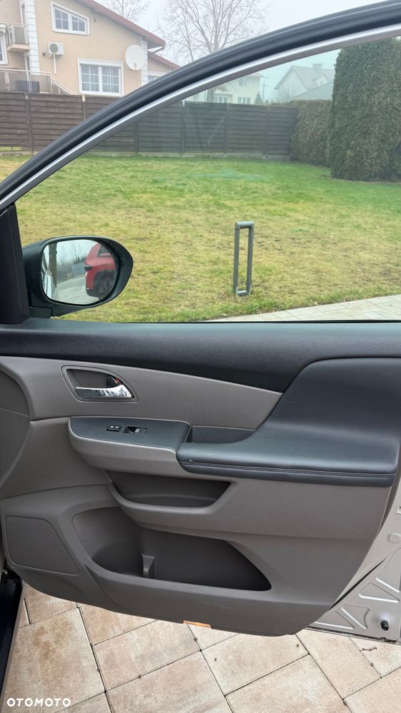 Honda Odyssey 3.5 LX - 21