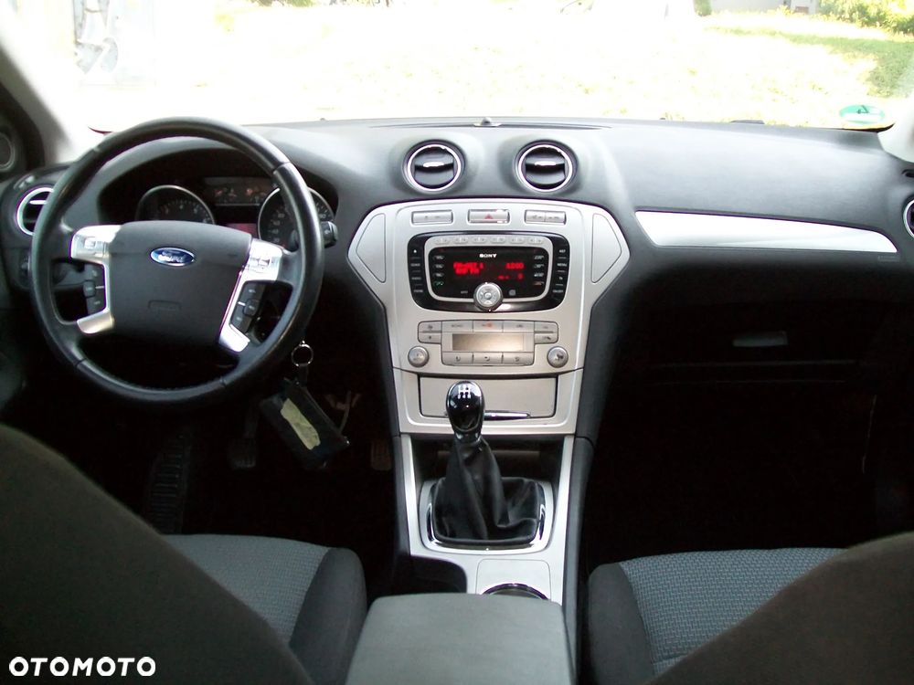 Ford Mondeo 2.0 Trend - 7