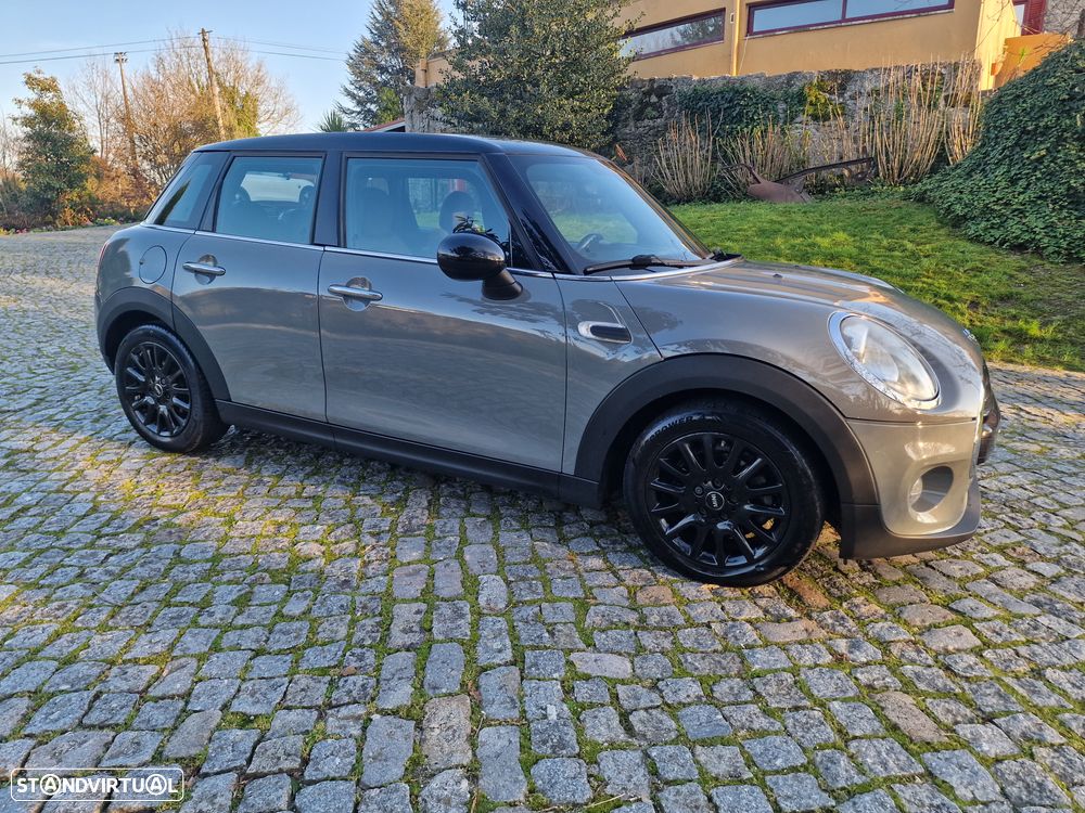 MINI 5 Portas Cooper D - 18