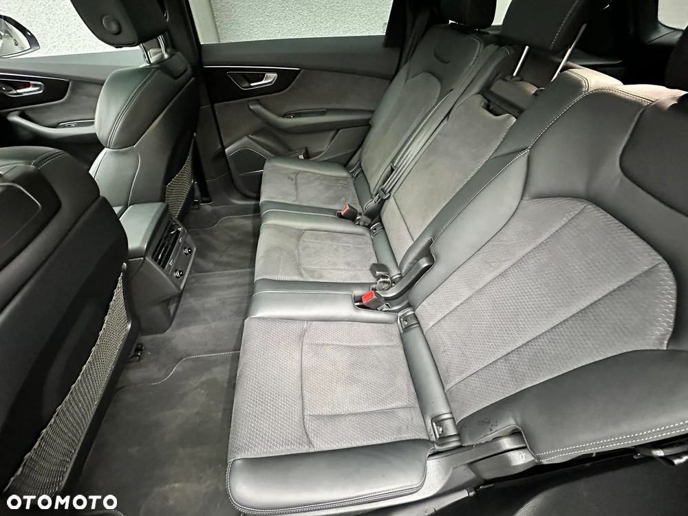 Audi Q7 45 TDI mHEV Quattro S Line Tiptr - 17