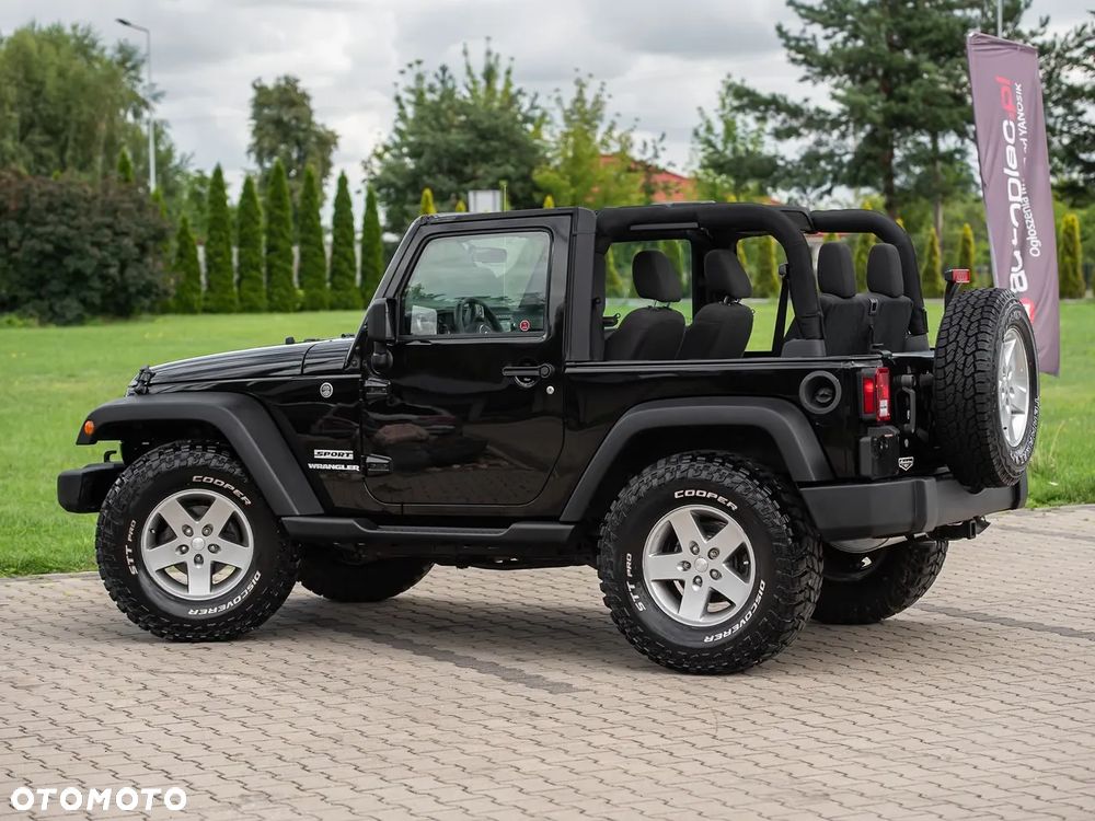 Jeep Wrangler - 16