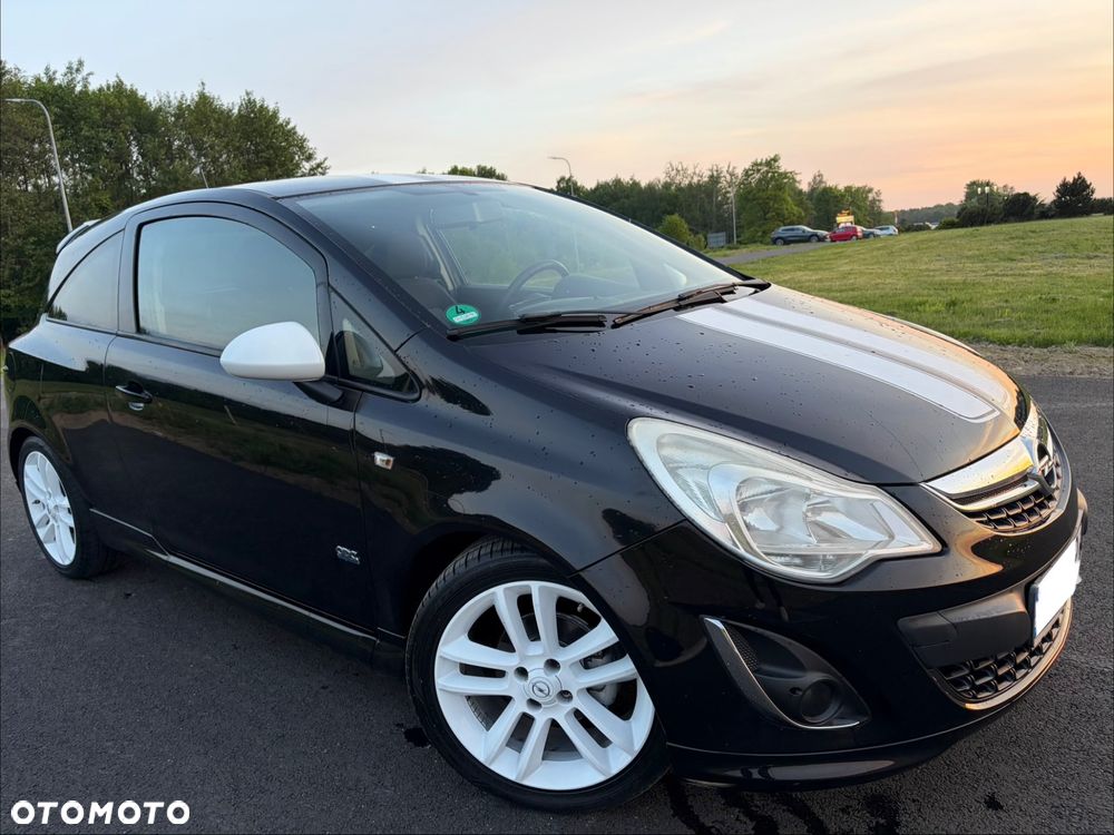 Opel Corsa 1.4 16V Cosmo - 1