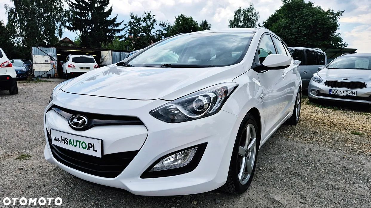 Hyundai i30 1.4 Intro Edition - 1