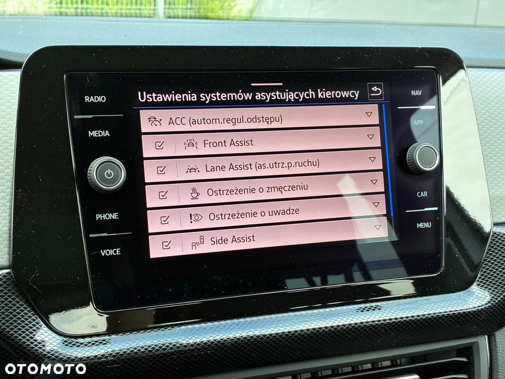 Volkswagen T-Cross - 22