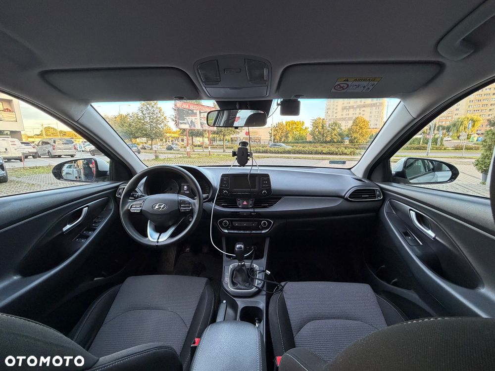 Hyundai i30 1.6 CRDi Classic + - 18
