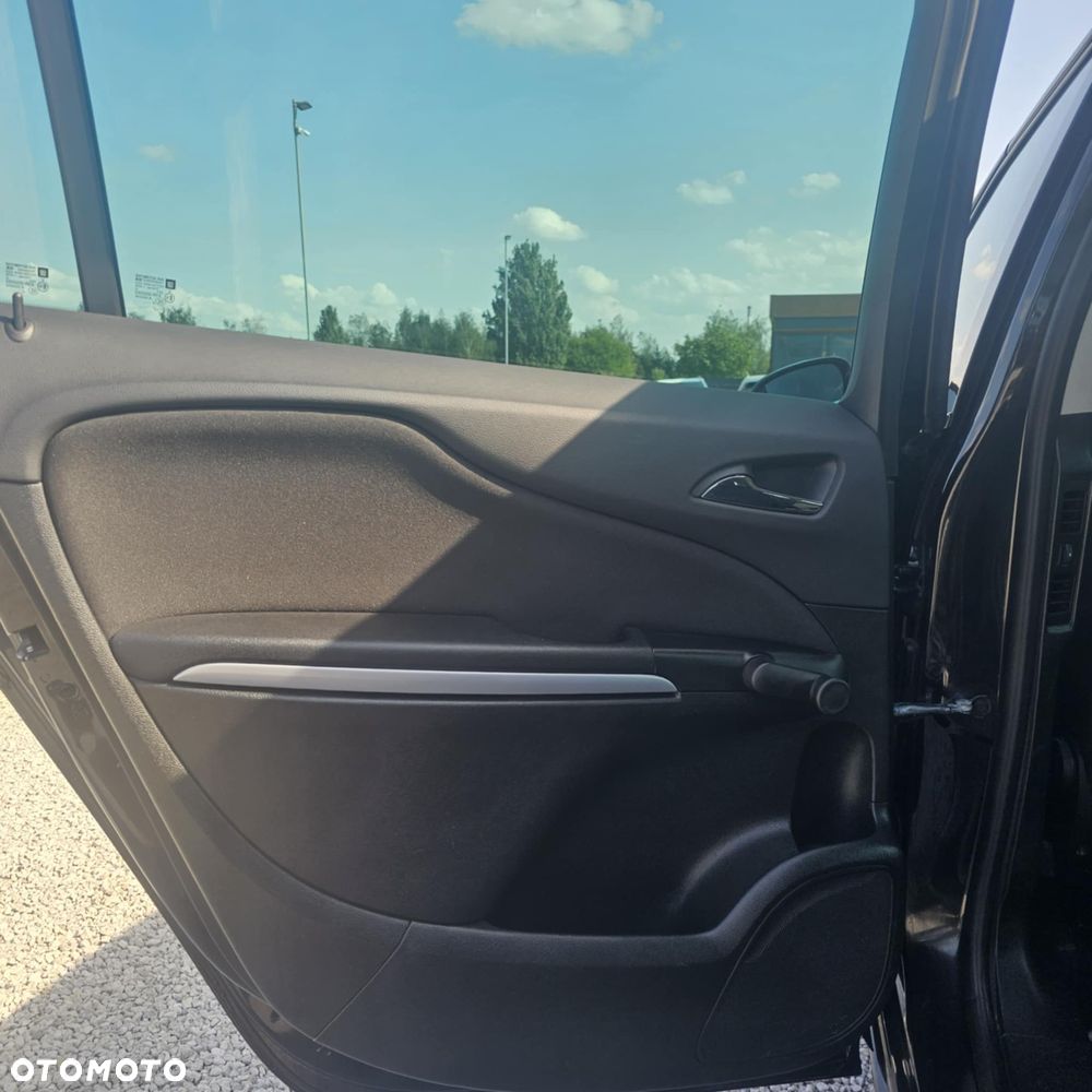 Opel Zafira - 22