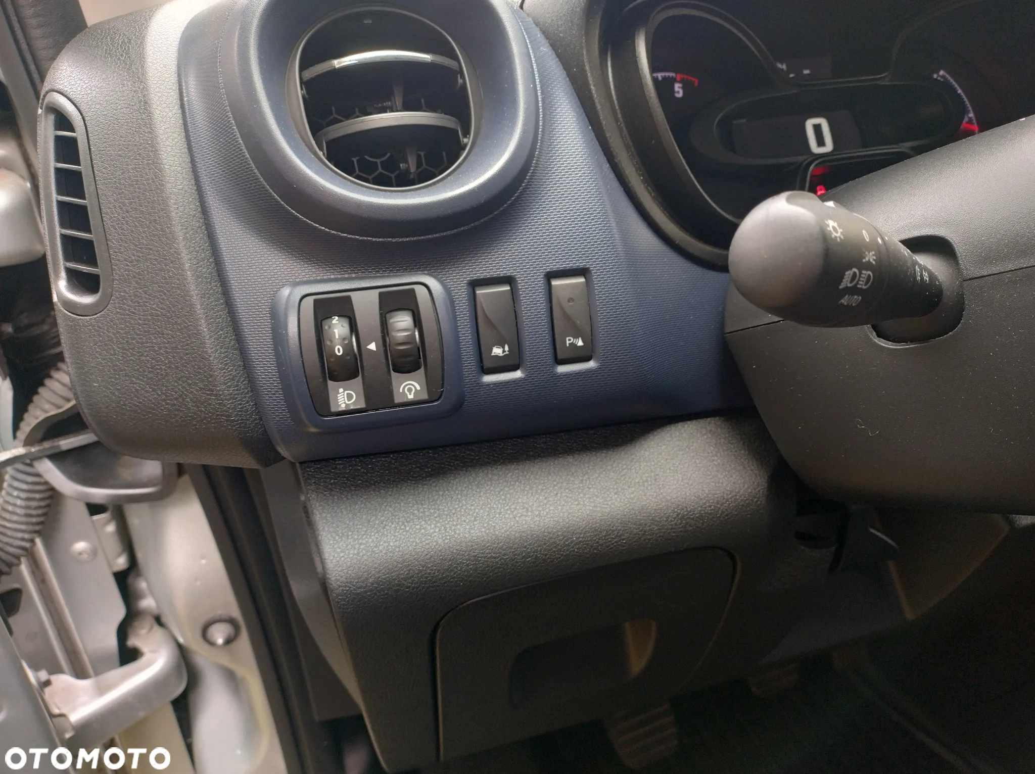Opel VIVARO - 18