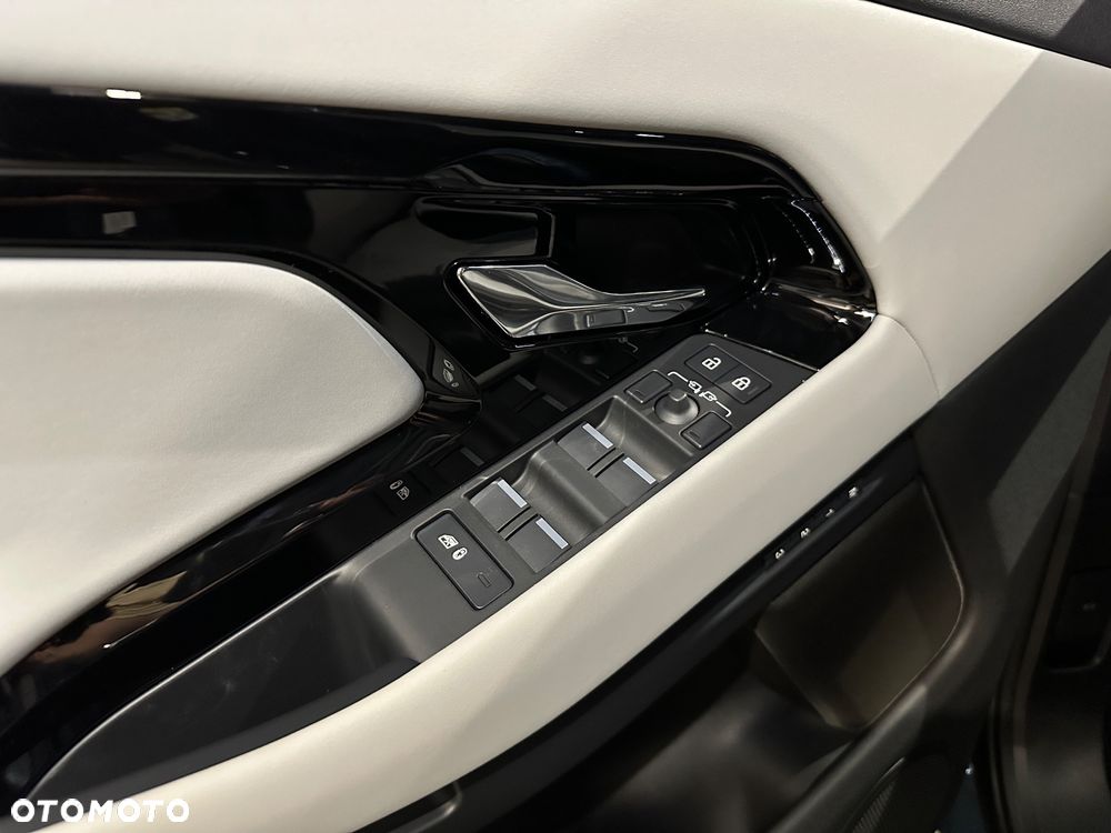 Land Rover Range Rover Evoque - 11