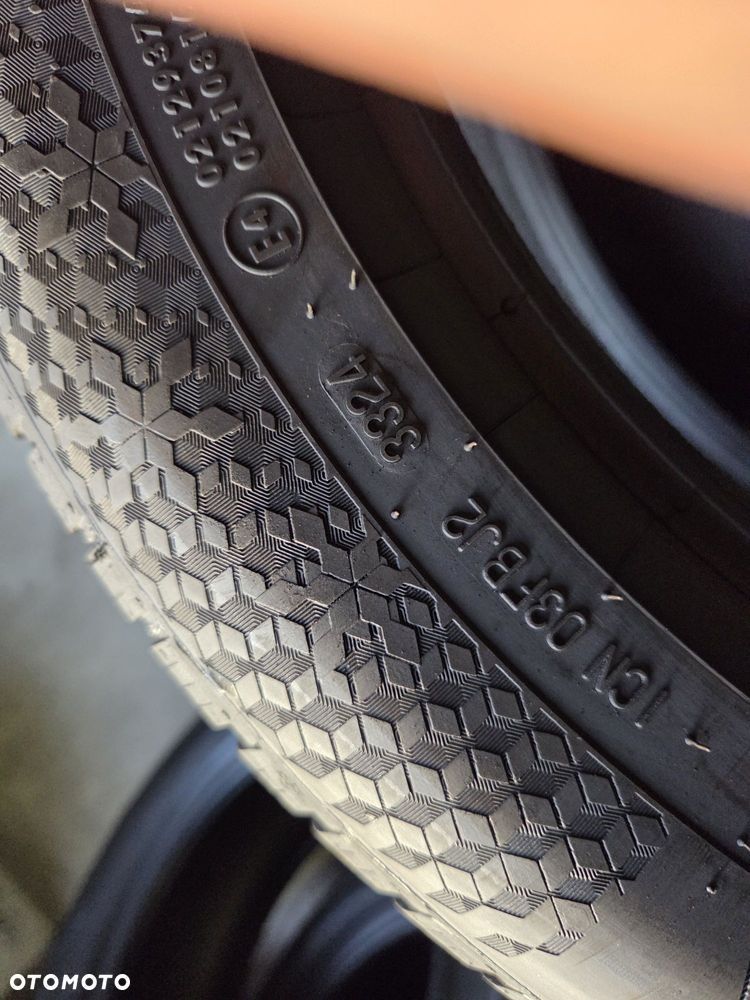 opony używane 225/55R18 Continental  Wintercontact TS 870P - 10