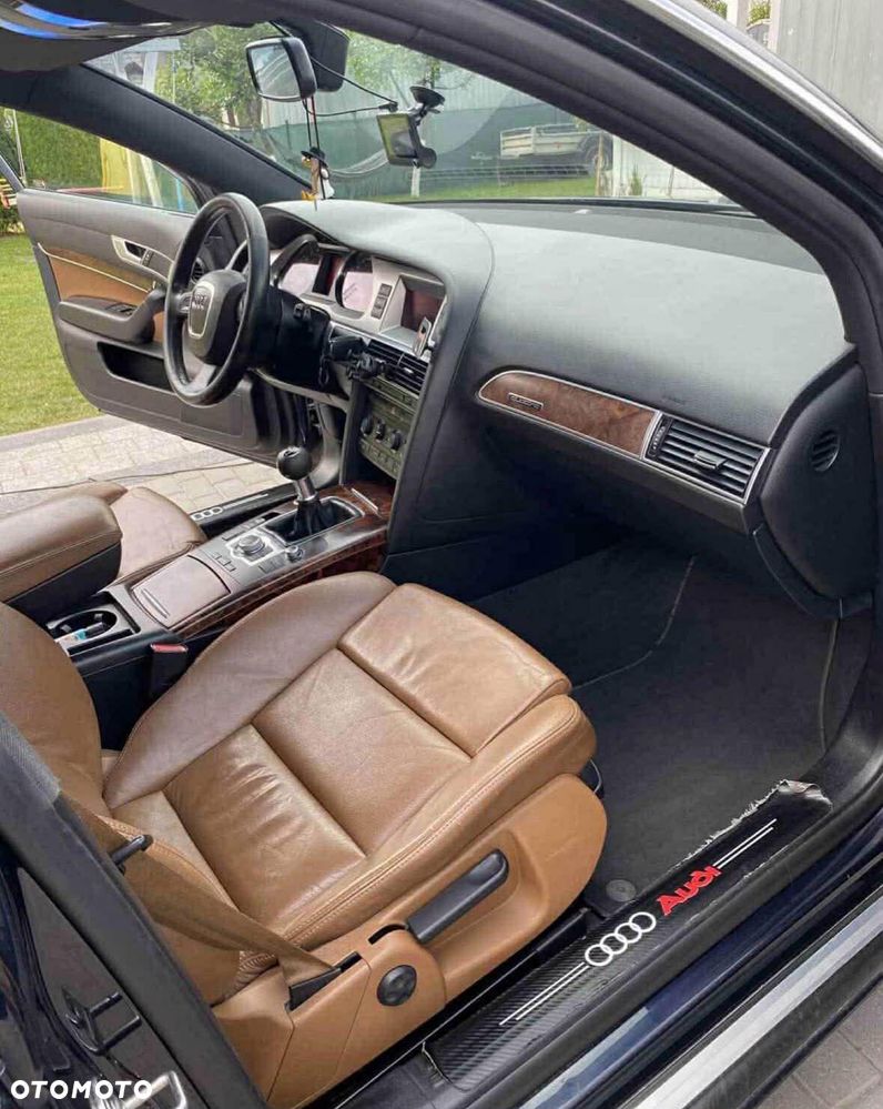 Audi A6 Avant 2.4 Quattro - 4
