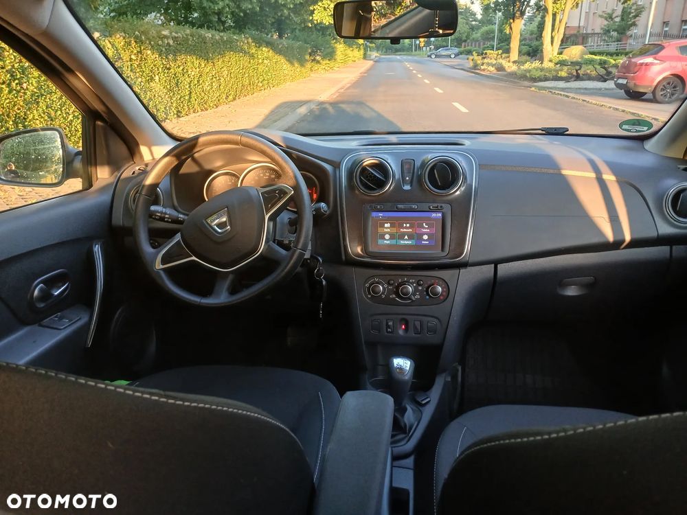 Dacia Sandero - 8