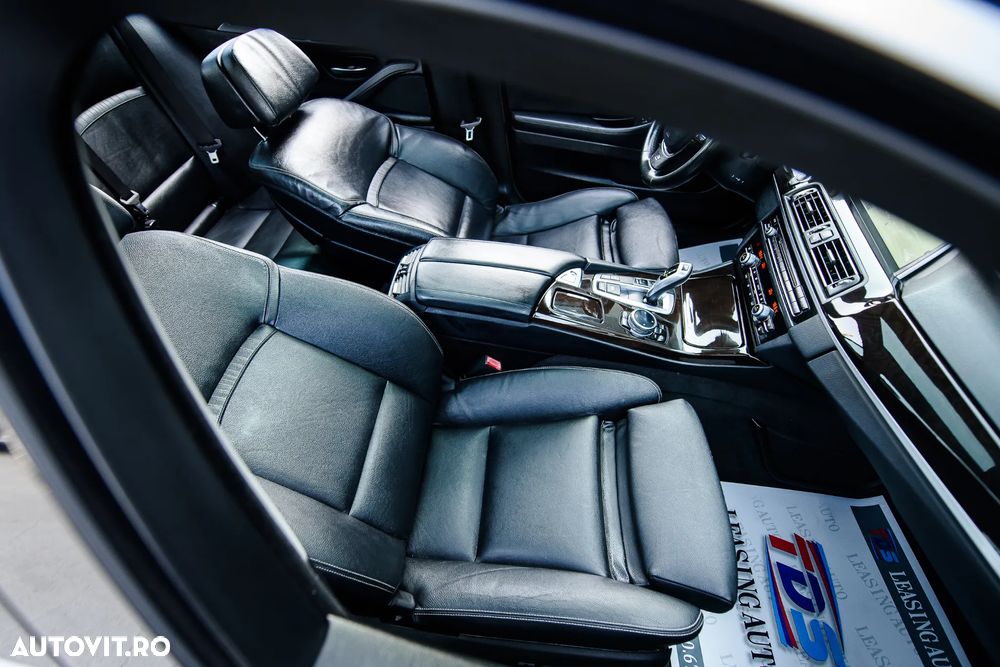 BMW Seria 5 530d Sport-Aut. - 19