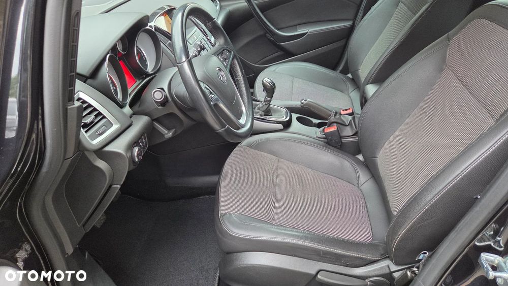 Opel Astra 1.4 Turbo Innovation - 19