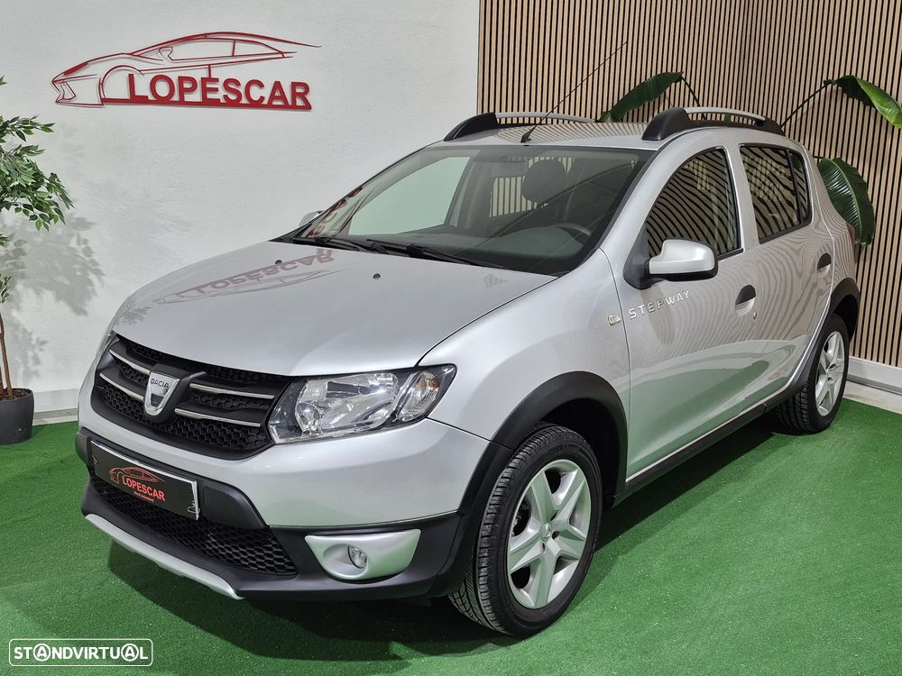 Dacia Sandero 0.9 TCe Stepway - 1