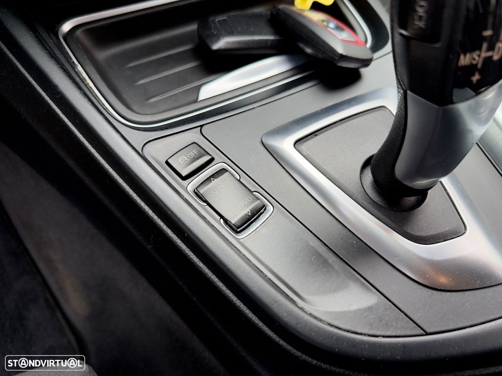 BMW 318 d Auto Pack M - 47