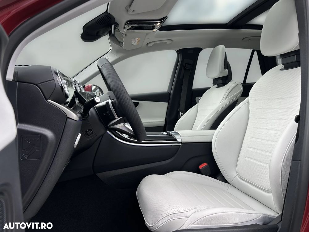 Mercedes-Benz GLC 300 e 4Matic 9G-TRONIC AMG Line Advanced - 14