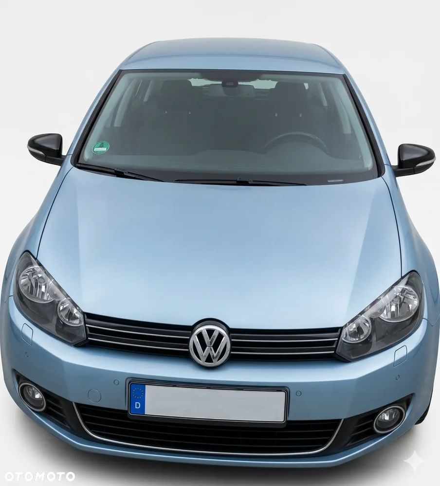 Volkswagen Golf - 1