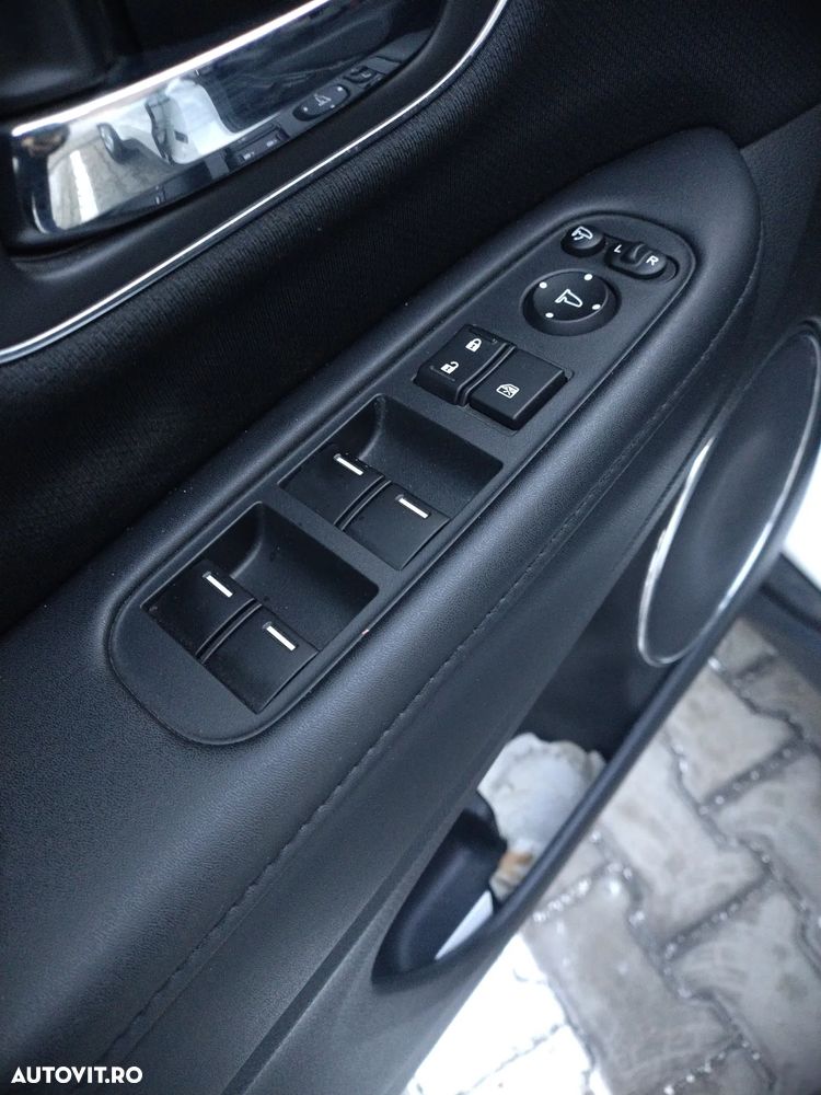 Honda HR-V 1.5 i-VTEC 4x2 CVT Executive - 25