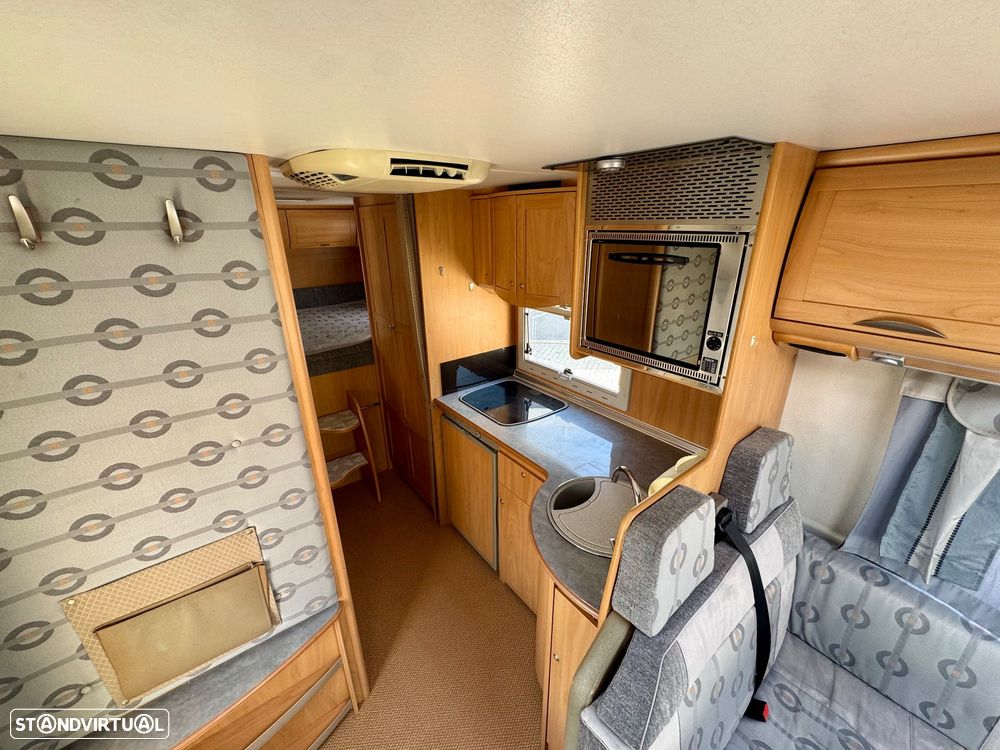 Burstner A-Modell A748-2 CAMA TRANSVERSAL - 29
