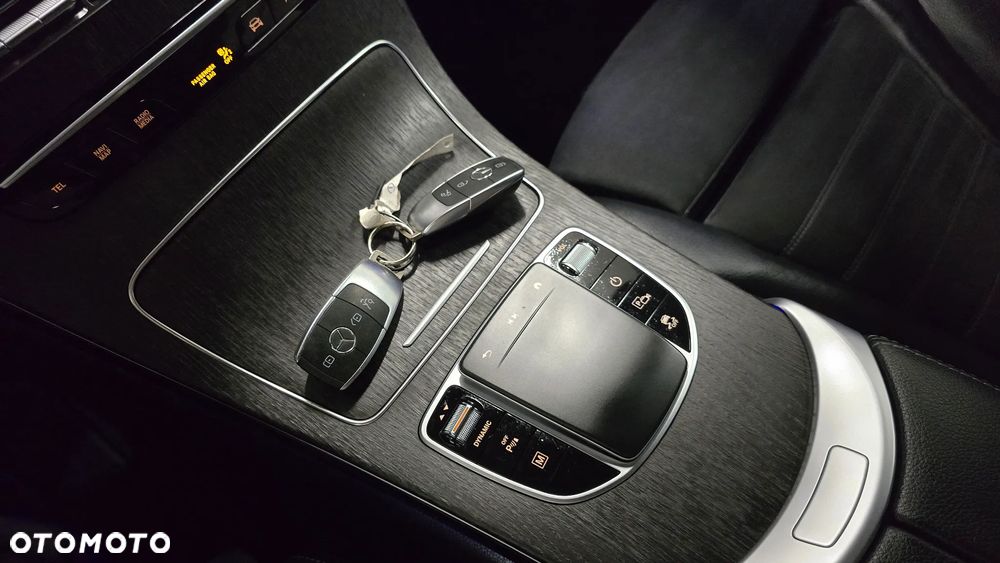 Mercedes-Benz GLC 300 de 4Matic 9G-TRONIC AMG Line - 20