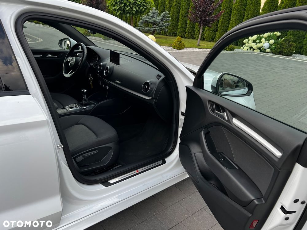 Audi A3 Limousine 1.6 TDI clean diesel Ambiente - 28
