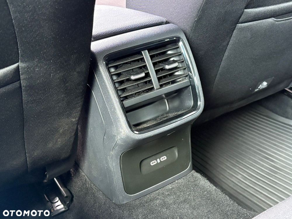 Skoda Octavia 1.5 TSI mHEV Selection DSG - 16