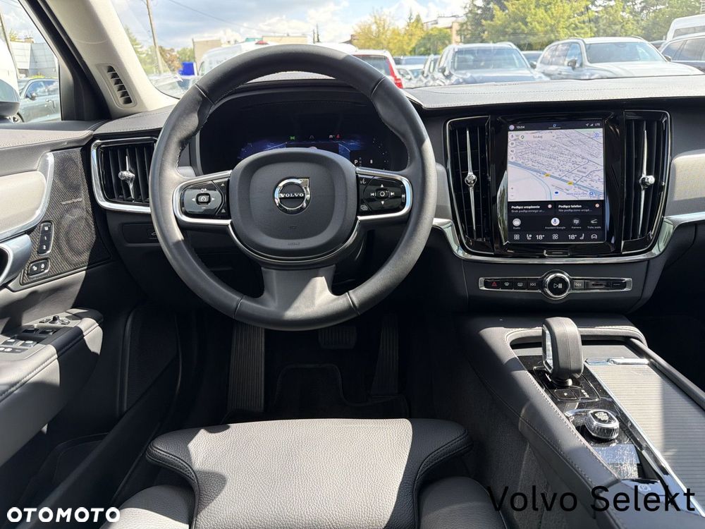 Volvo V90 Cross Country - 18