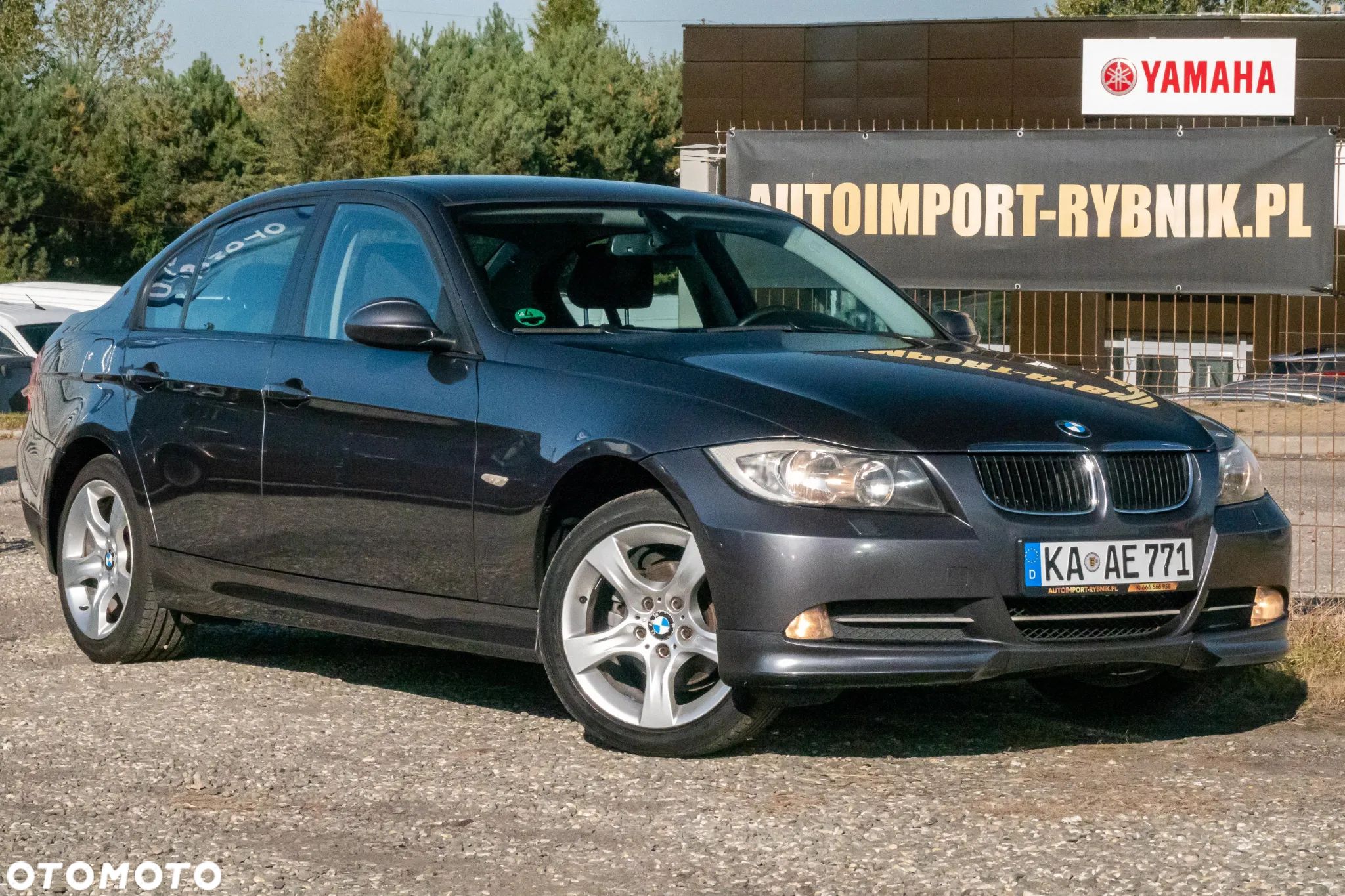 BMW Seria 3 318i - 1