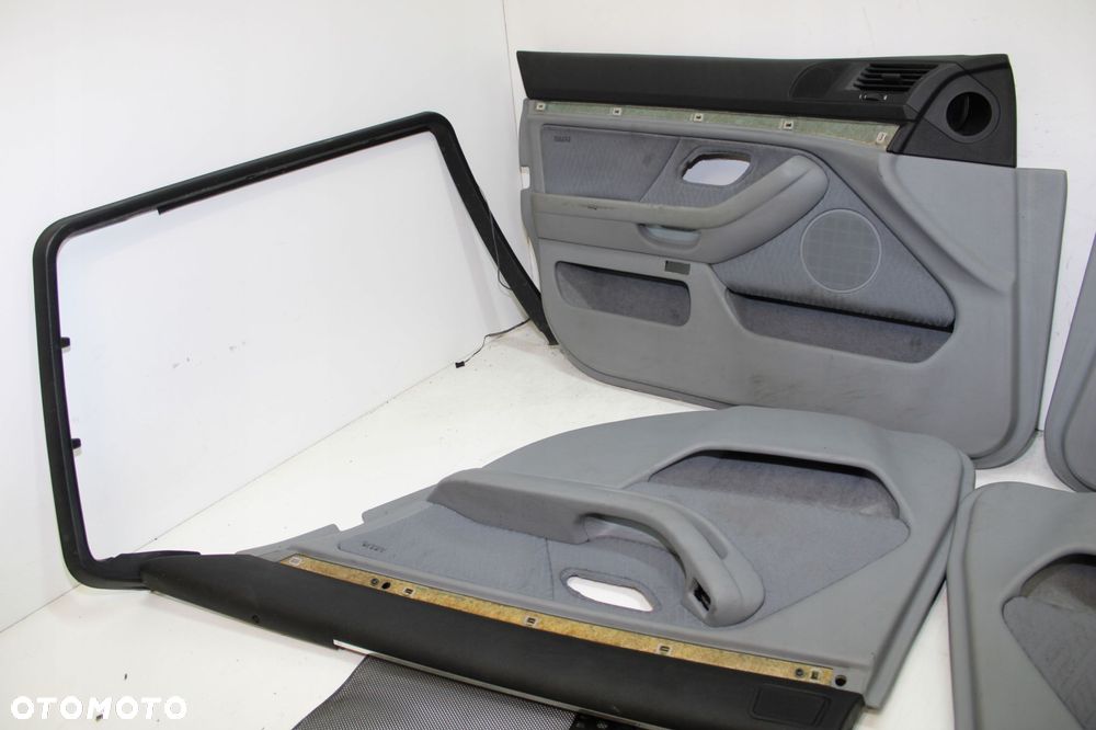 BMW E39 kombi TAPICERKA BOCZKI DRZWI 4SZT BOCZEK EUROPA ROLETY TYŁ RARYTAS - 2