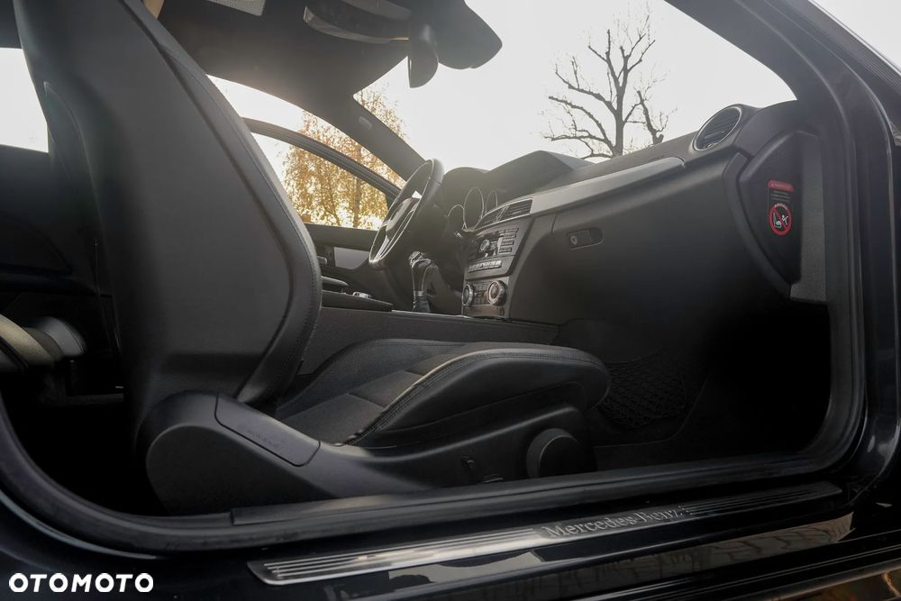 Mercedes-Benz Klasa C - 33