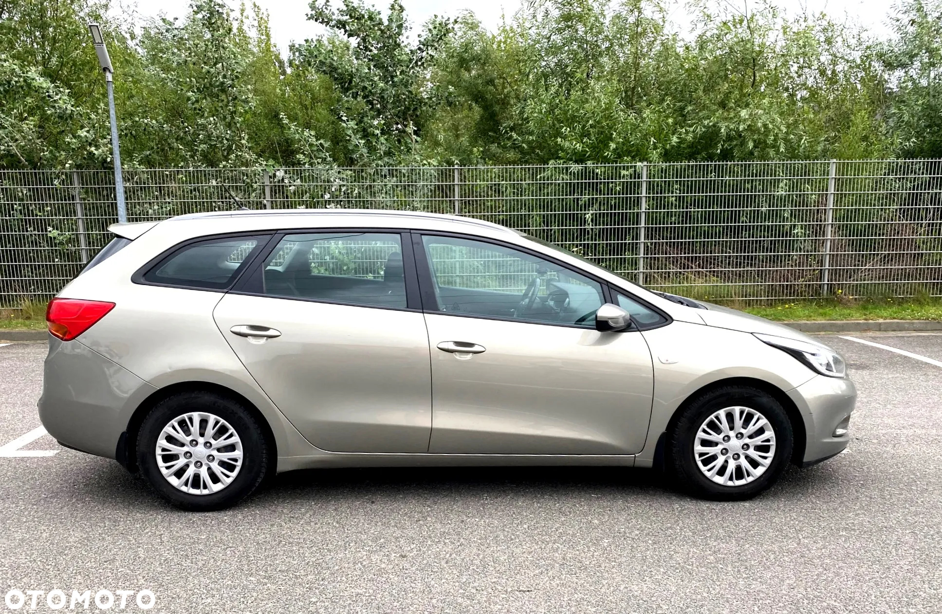 Kia Ceed Cee'd 1.4 L - 5